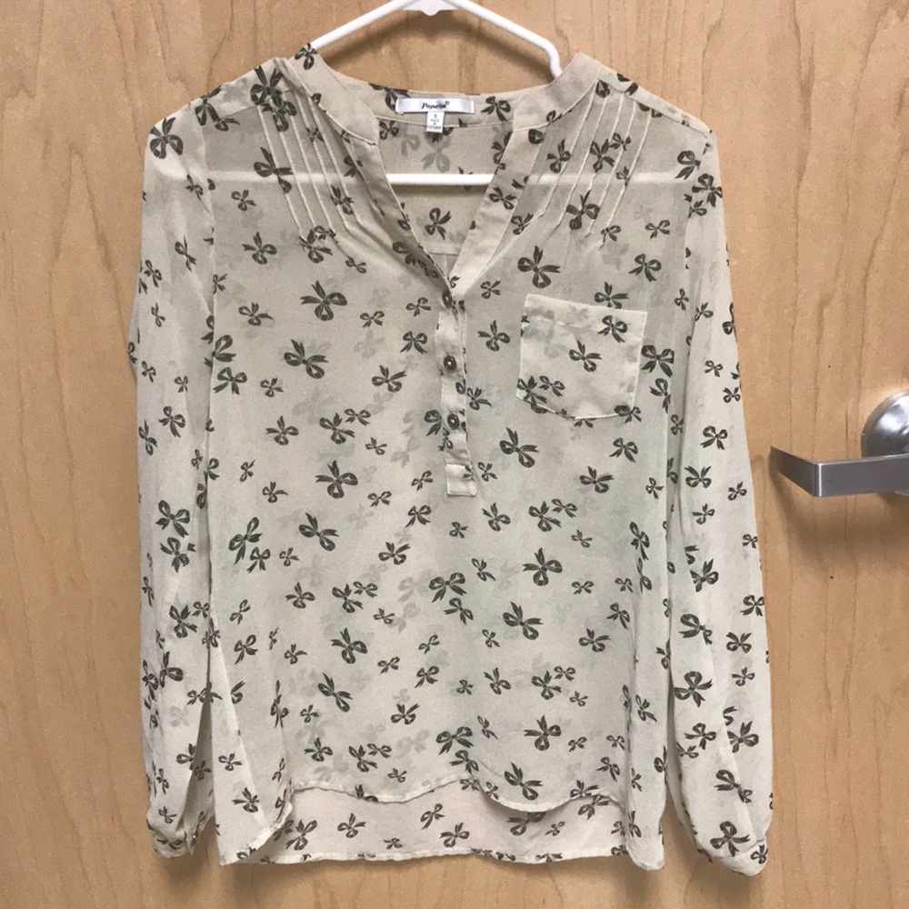Ribbon long sleeved shirt